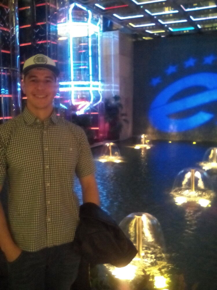 ���������� ������, ���� ������� Akmal, 37 ���, ������������ ��� ������, ����� � ���������, c�������� ���������