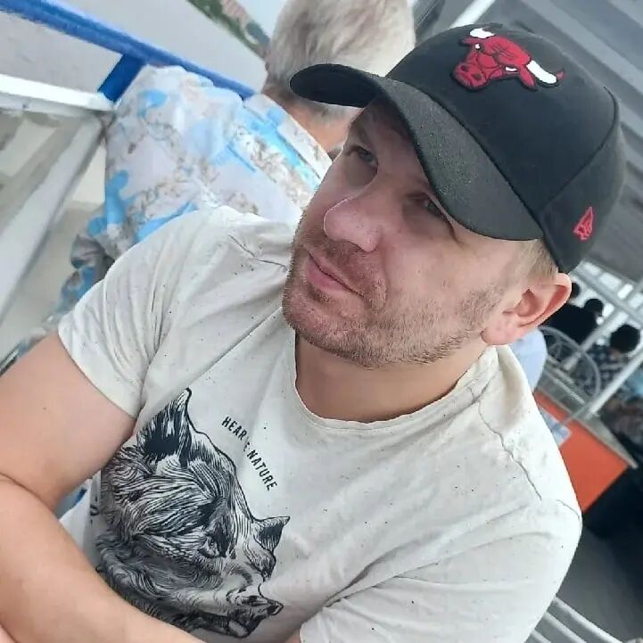  ,   Andrey, 32 ,   ,   