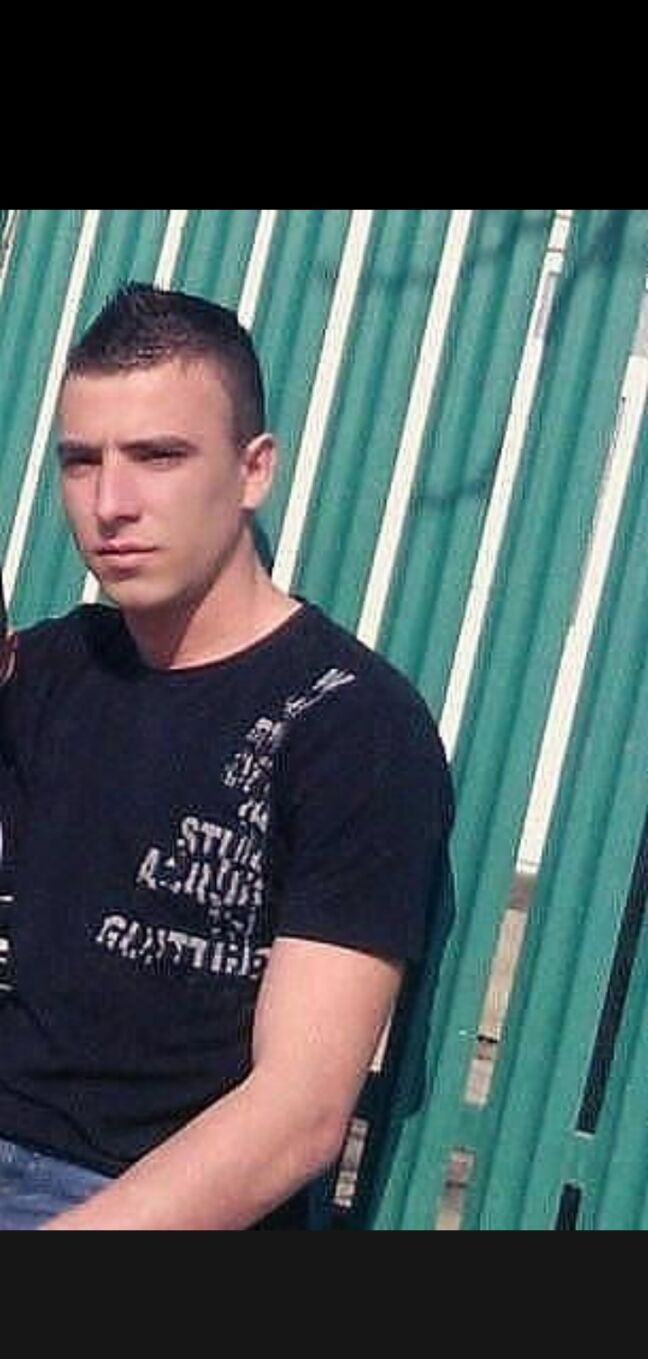  ,   Vasea, 32 ,   ,   
