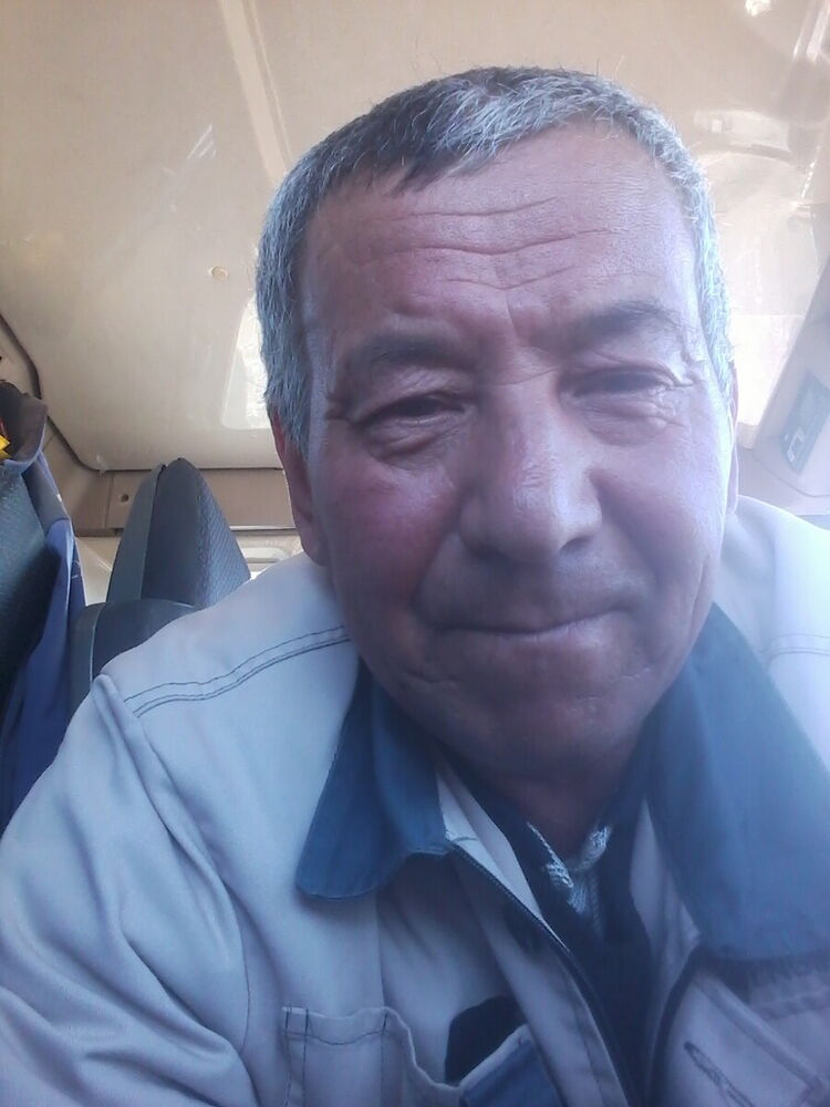  22089920  Siroj, 60 ,    