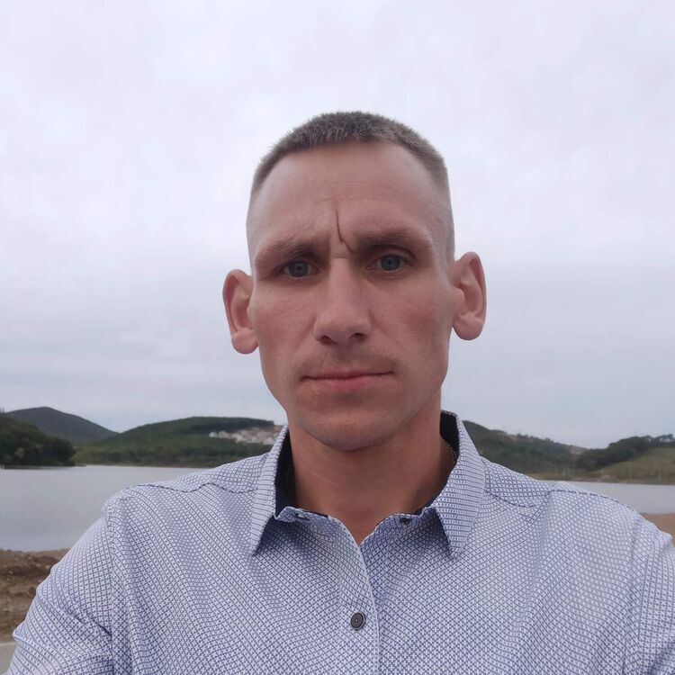  26841840  Pavel, 36 ,    