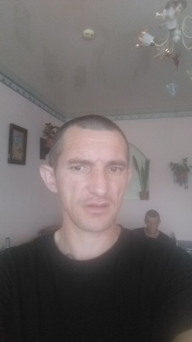  45656780  , 37 ,    
