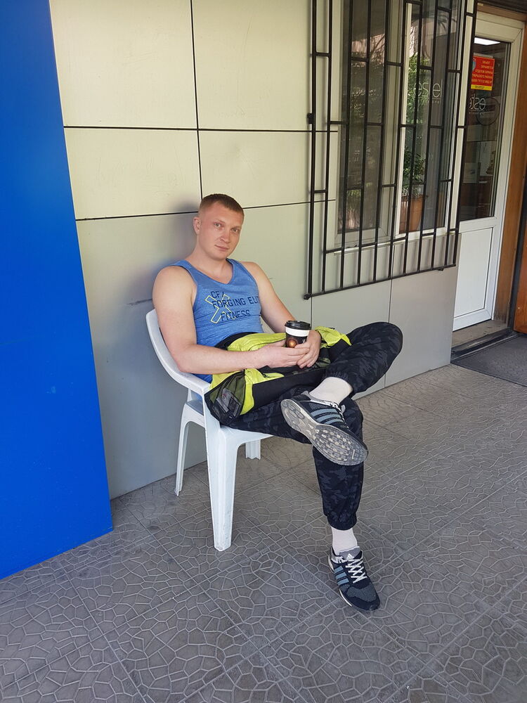  ,   Gord, 41 ,   