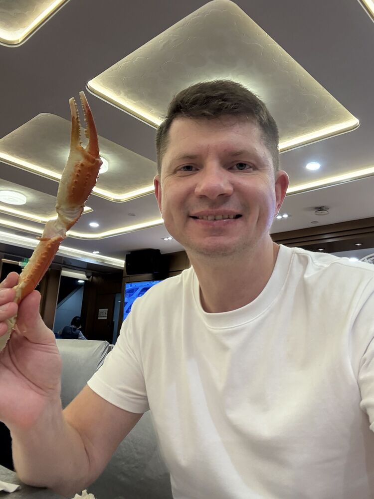  53986250  Pavel, 39 ,    