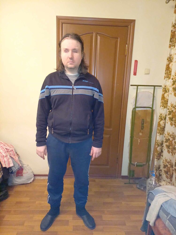  40458920  , 37 ,    