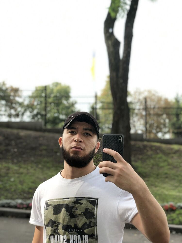  ,   Elyar, 27 ,     