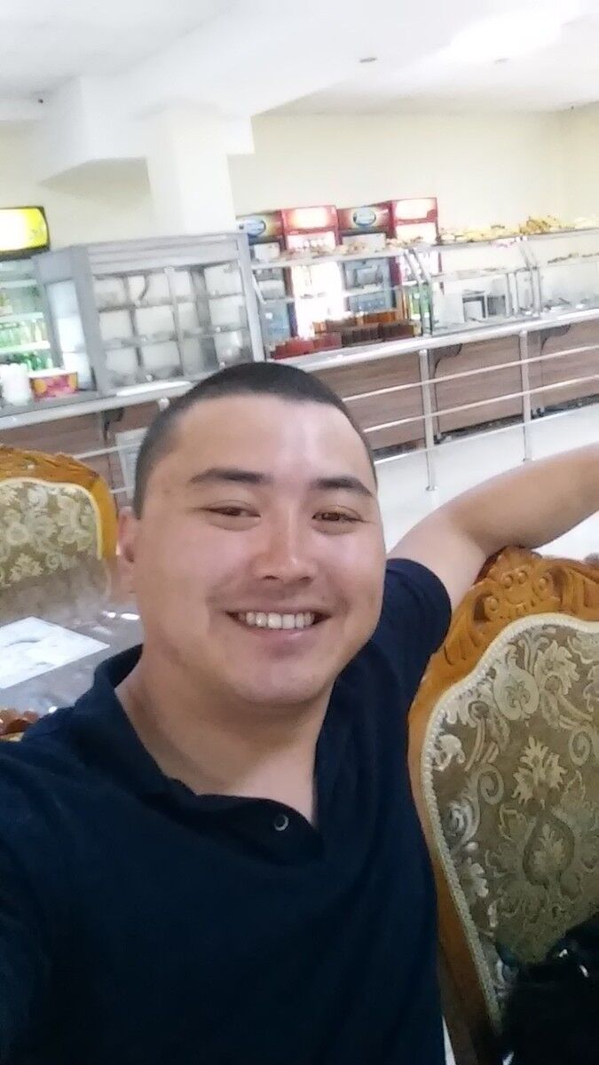  8830880  Kazbek, 37 ,    