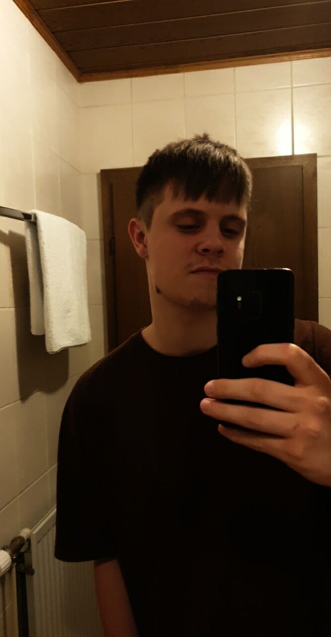  ,   Davids, 27 ,   ,   
