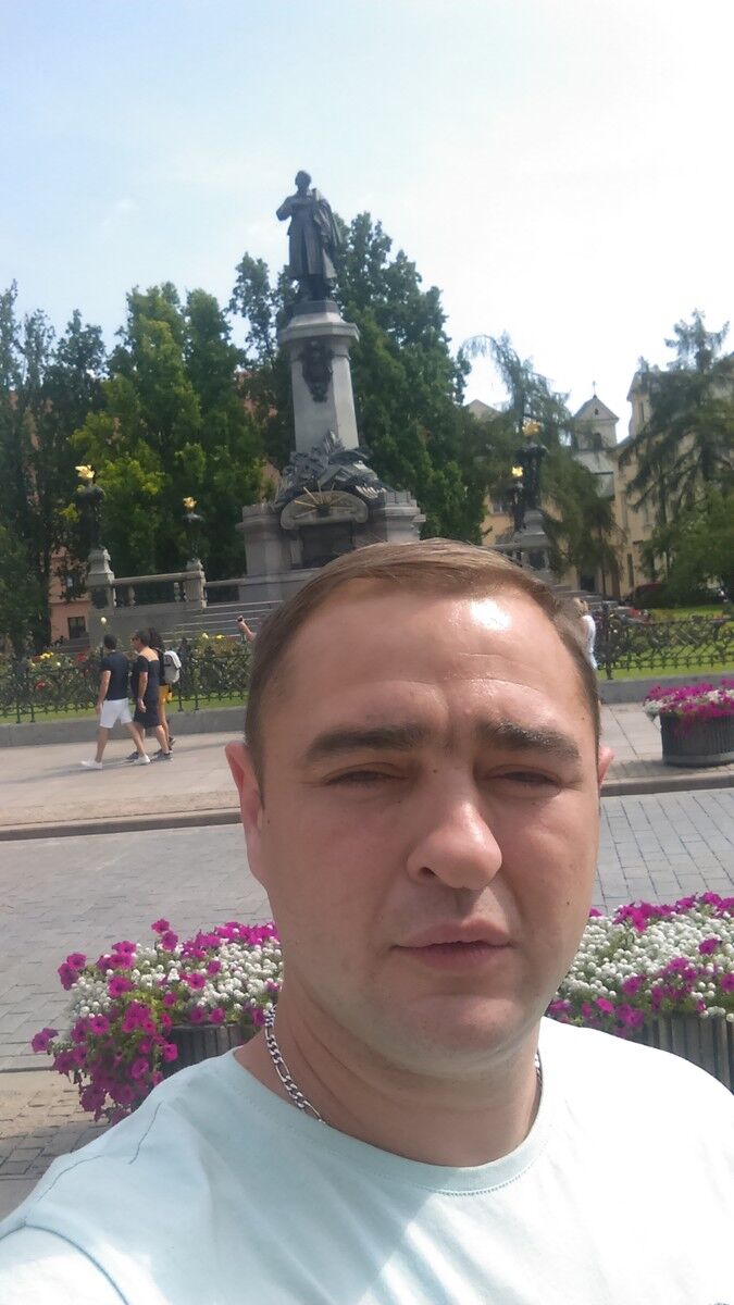  17906390  , 40 ,    