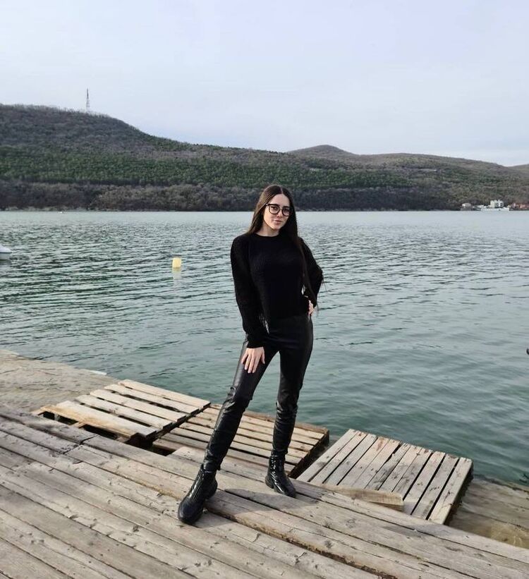  --,   , 27 ,   ,   