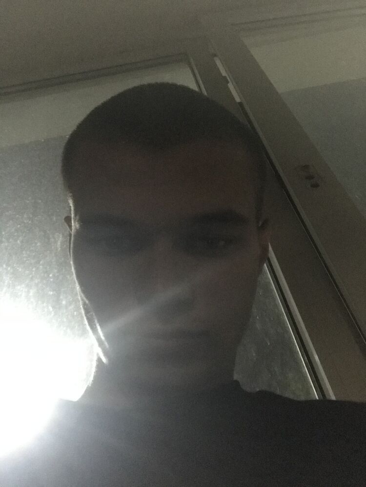  40728900  ˸, 25 ,    