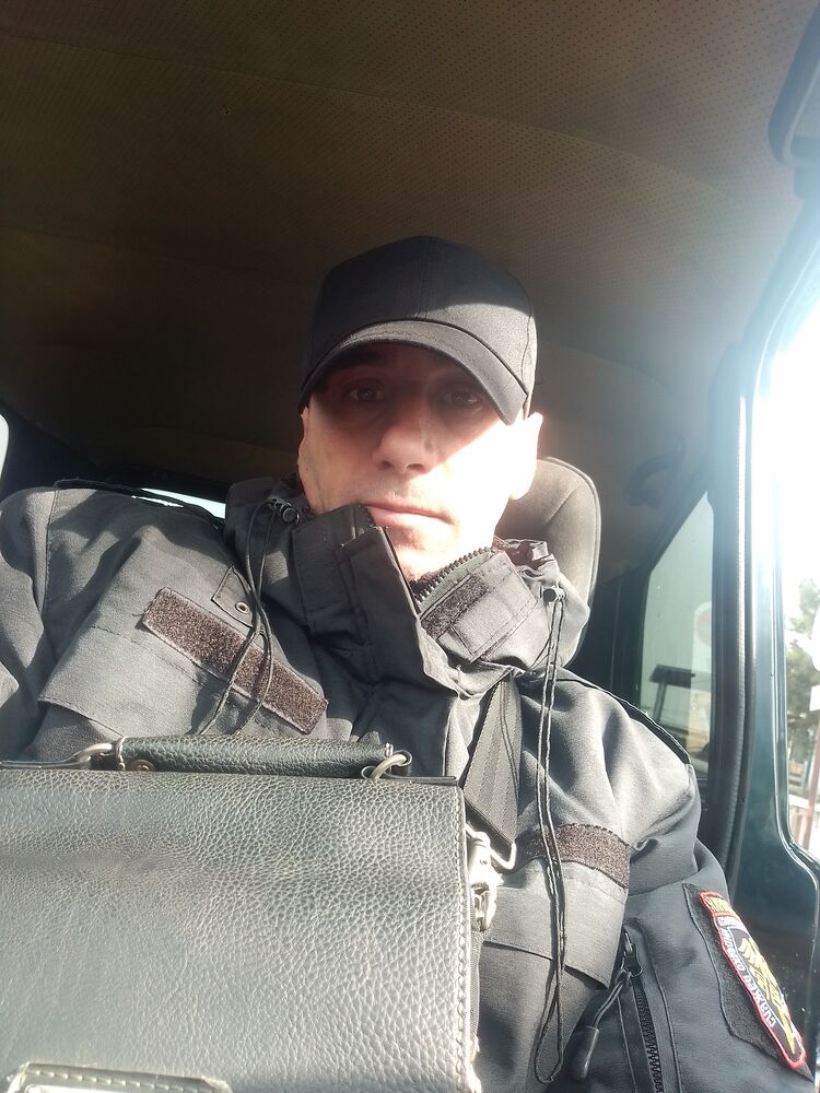  22897340  , 44 ,    