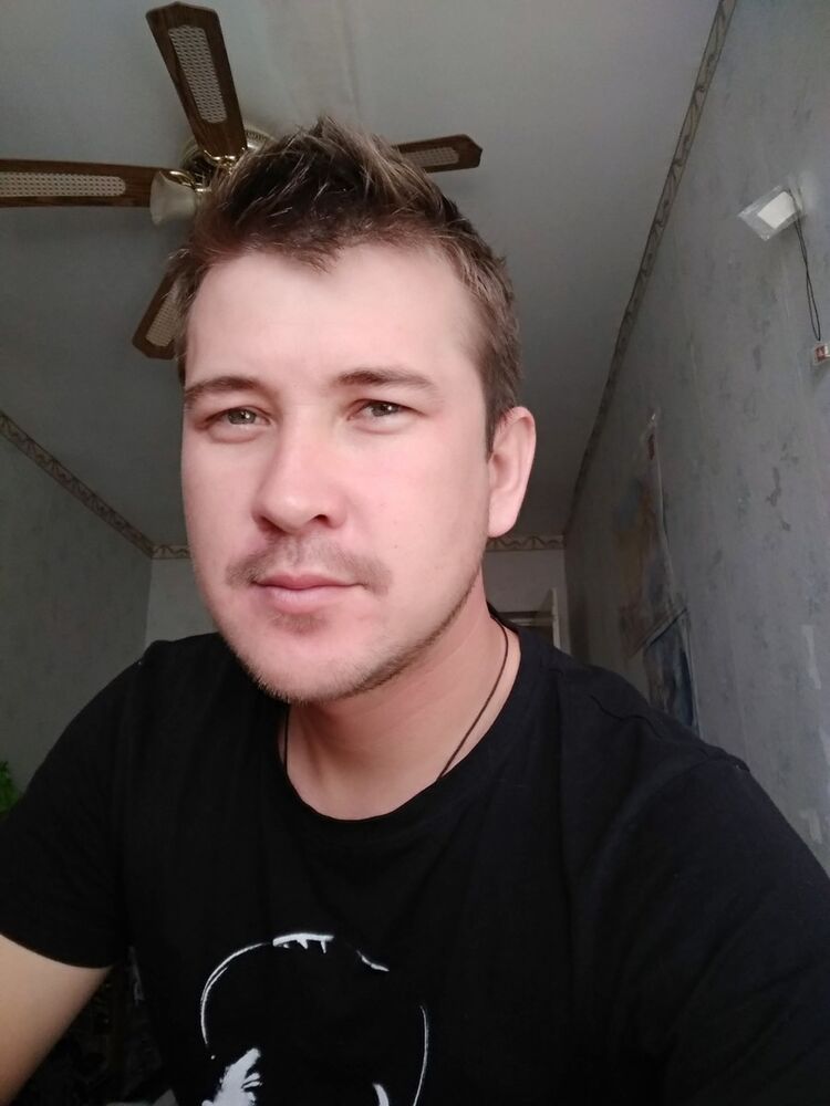  10578100  , 37 ,    