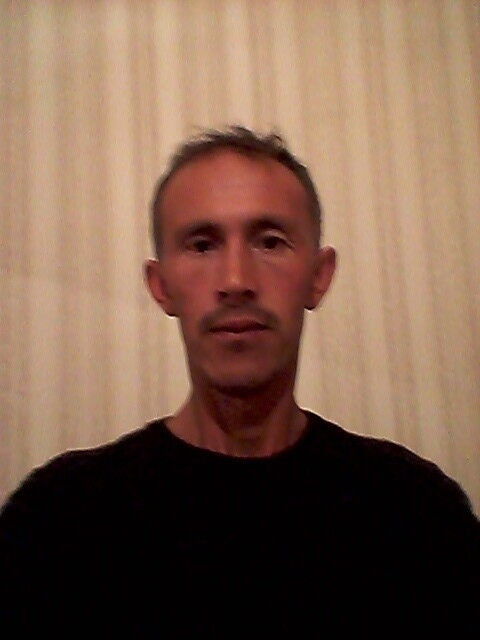  ,   Diyor, 44 ,  