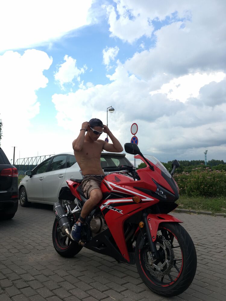  ,   Nils, 25 ,   ,   