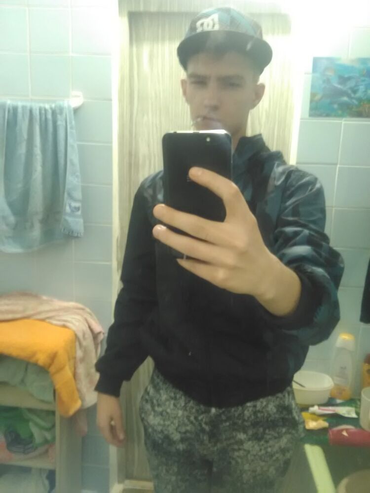  9569640  Kirill, 28 ,    