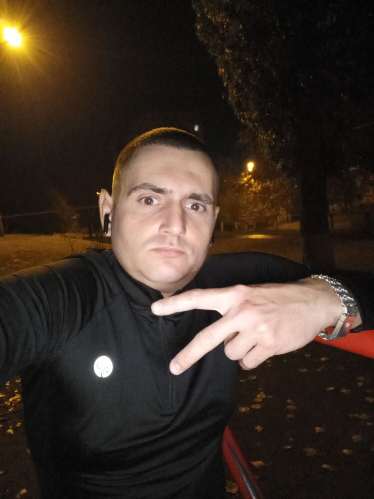  43836040  , 31 ,    