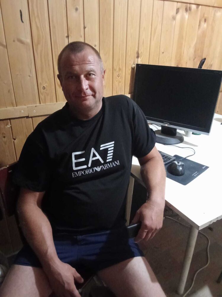  54136380  VLADIMIR, 43 ,    