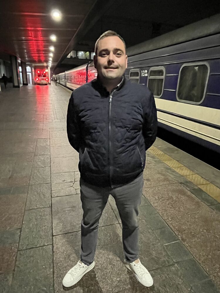  54149900  IgorOk, 37 ,    