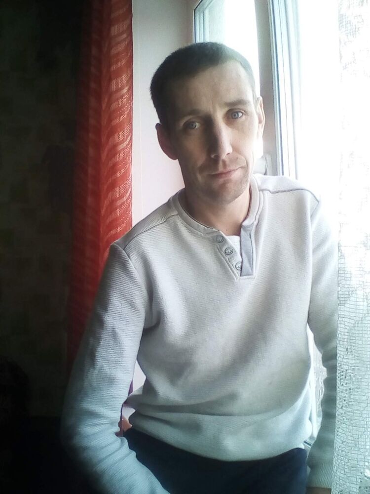  16787030  Pavel, 41 ,    