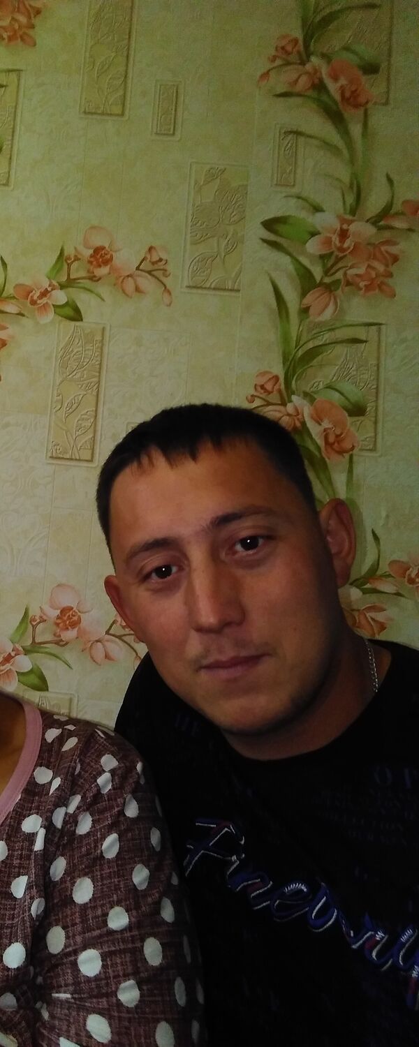   ,   Vaka, 32 ,   ,   