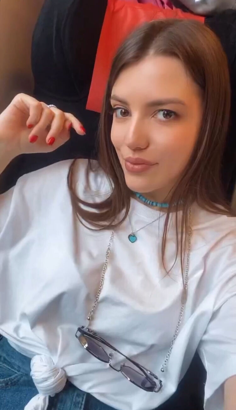  52868820  , 27 ,    