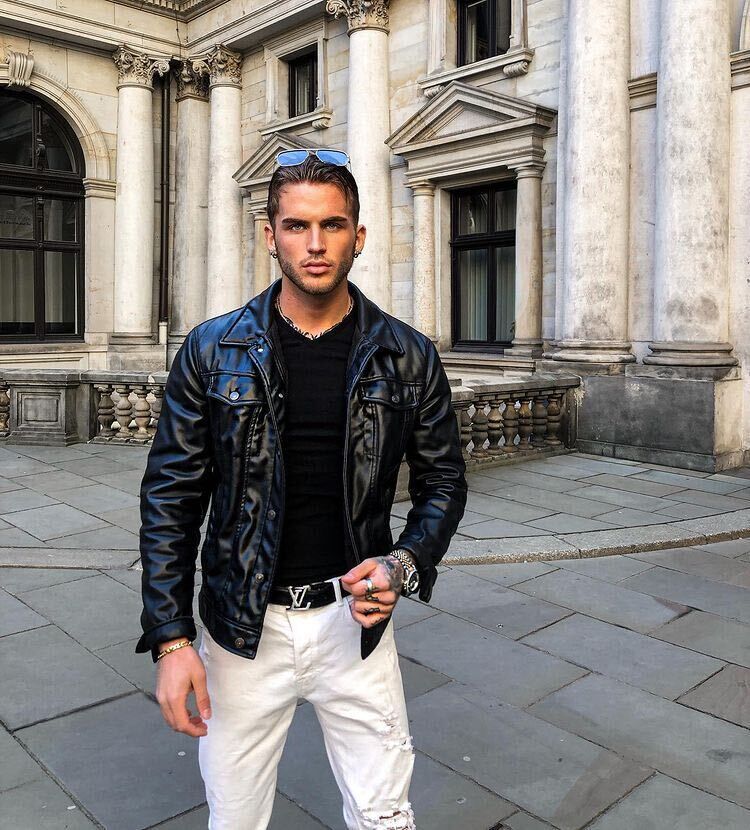 ,   Ivan, 25 ,   ,   