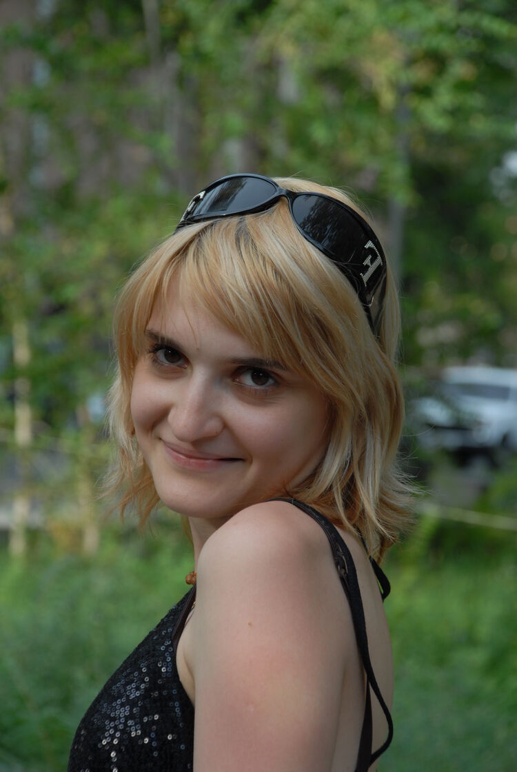  ,   Nika, 38 ,   ,   