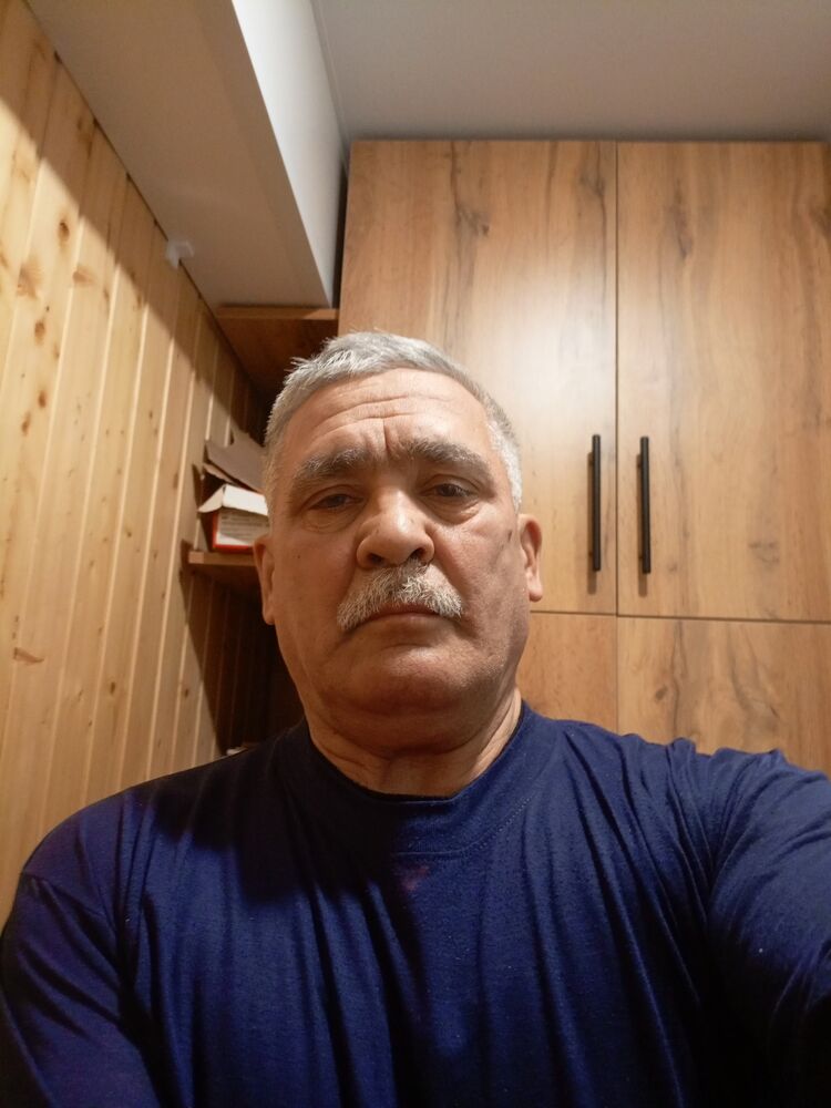  39781950  Boris, 62 ,    
