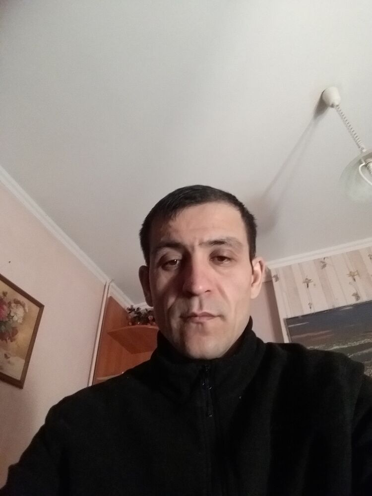  26339420  Rustam, 45 ,    