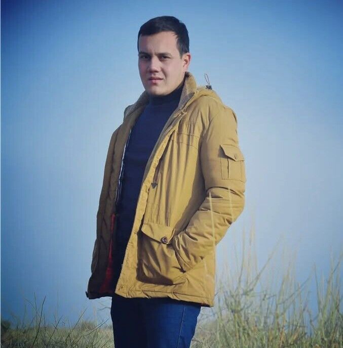  53442870  Esen, 29 ,    