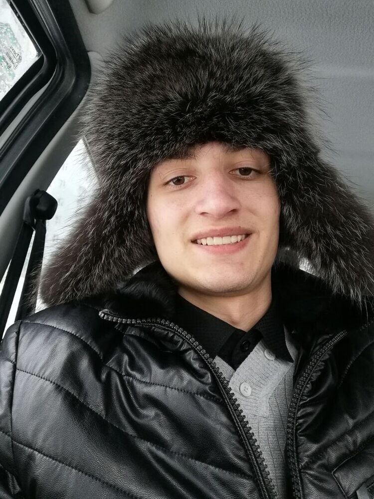  ,   Anton, 24 ,   ,   