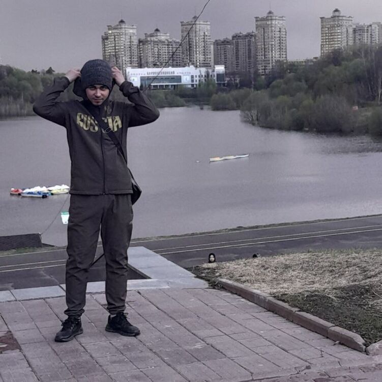  42987630  , 21 ,    