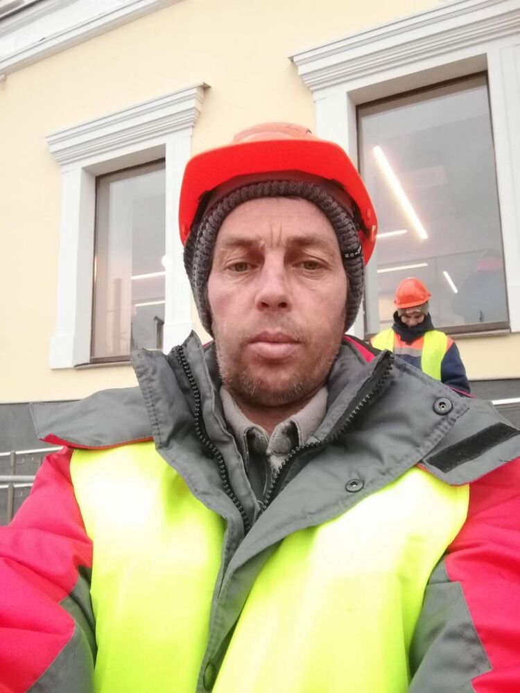  32714780  , 40 ,    