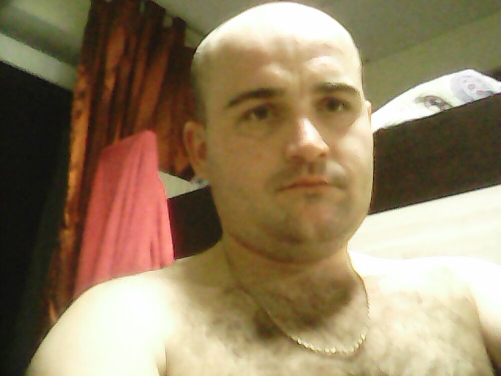  9776700  , 38 ,    