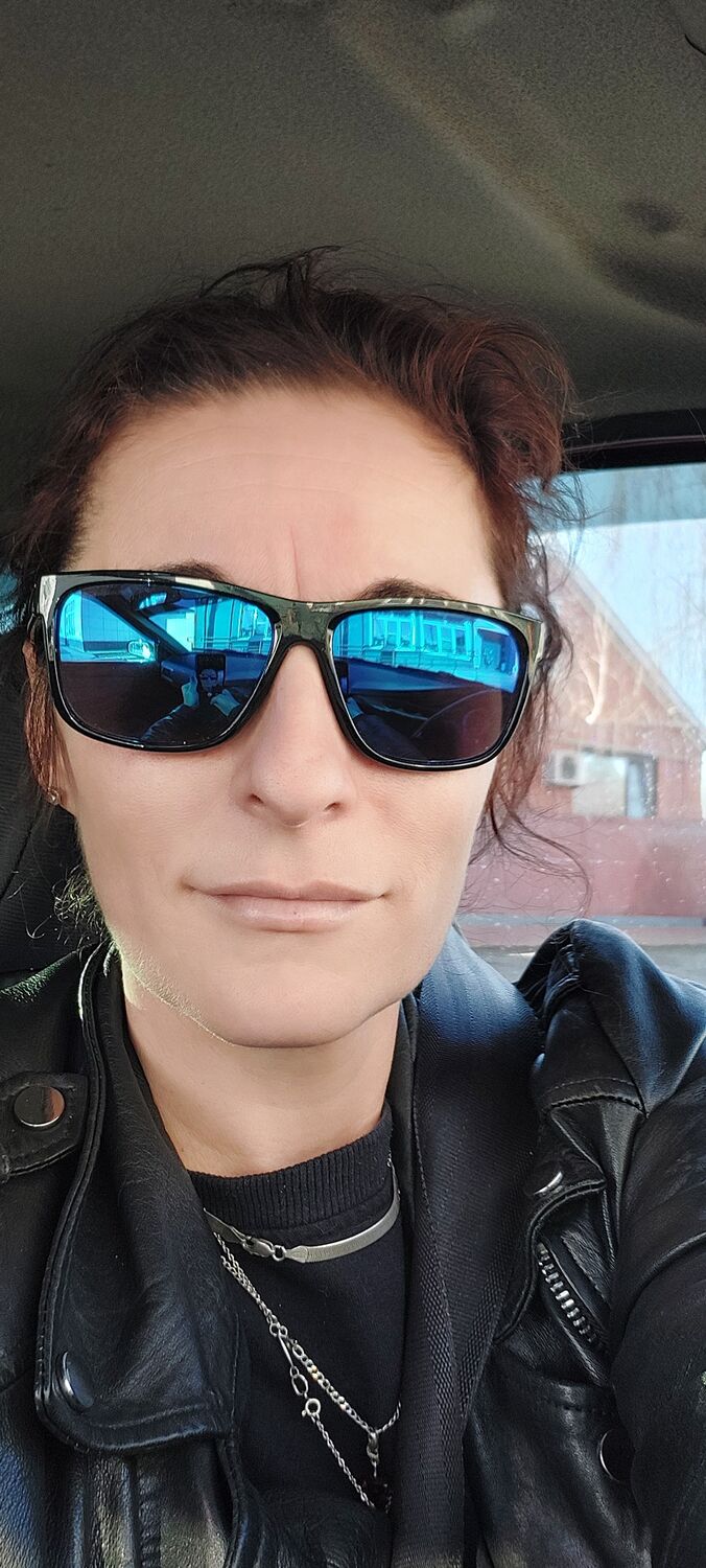  --,   Syuzanna, 42 ,  