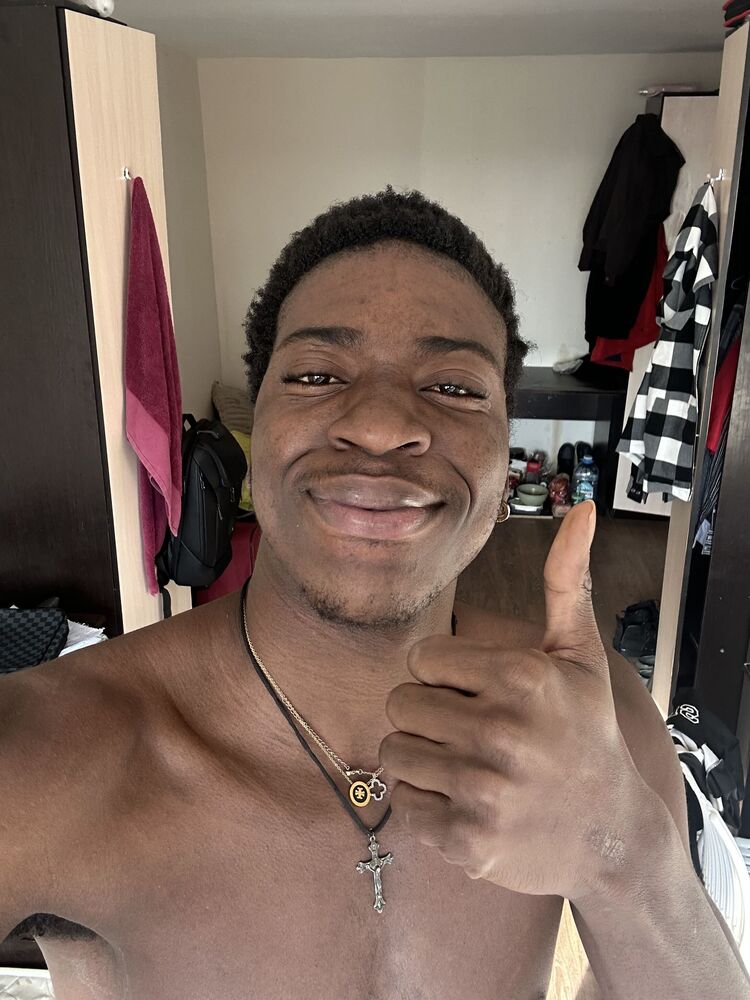  49870500  Putini, 22 ,    