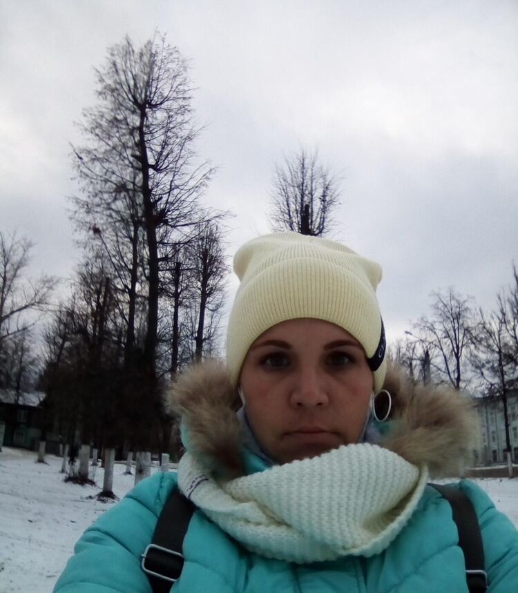  45296000  Varvara, 40 ,    