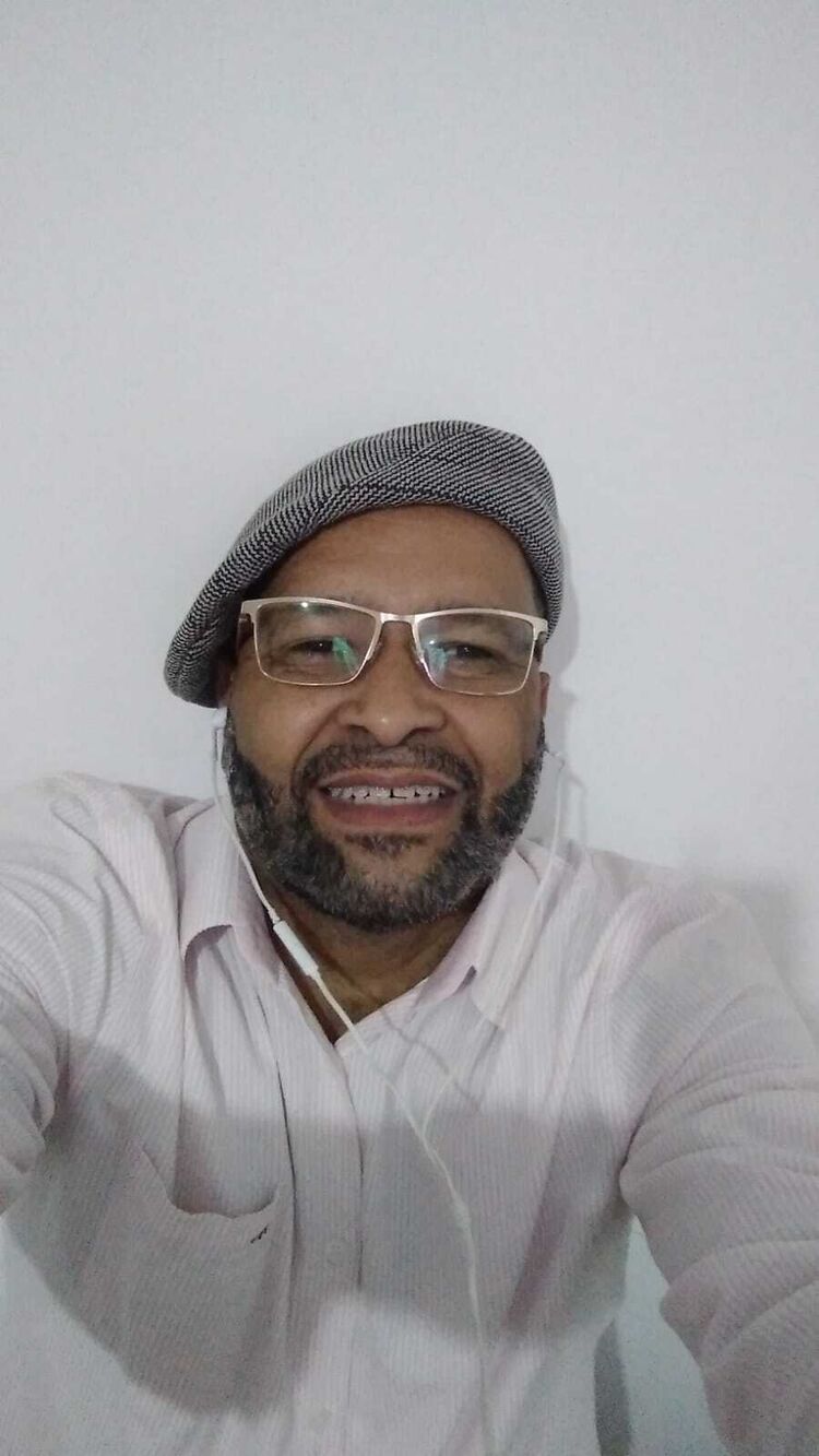  -,   Eduardo, 56 ,   ,   