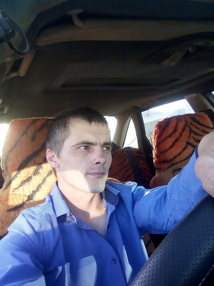  ,   Maksim, 37 ,   ,   , c 