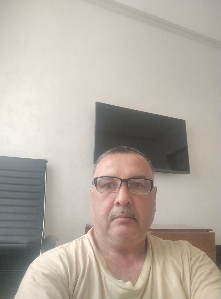 52253240  , 58 ,    