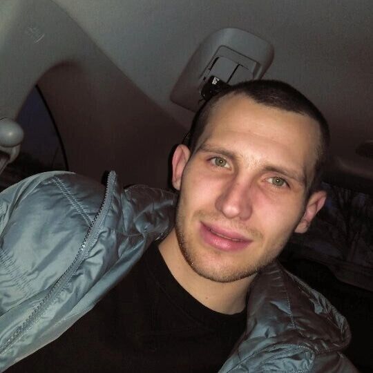 46992420  Andrii, 30 ,    