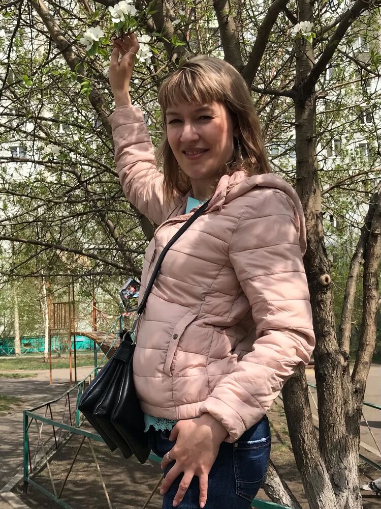  ,   Alena L, 35 ,   ,   