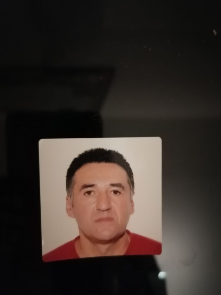  ,   Zoran, 53 ,   c 