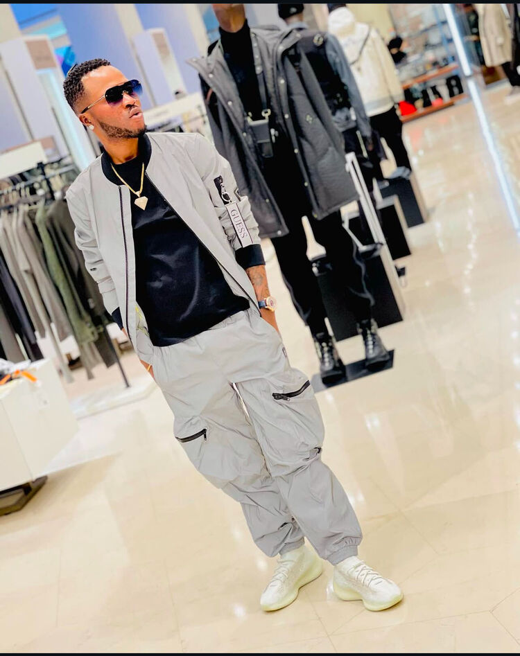  ,   Frank, 35 ,   ,   