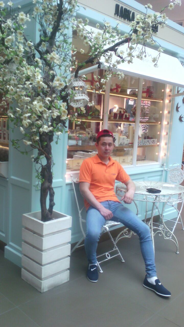  29212130  Temur, 27 ,    -