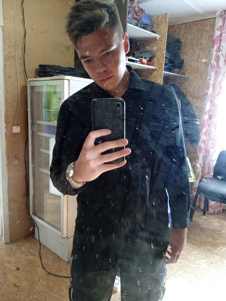  39027870  , 21 ,    