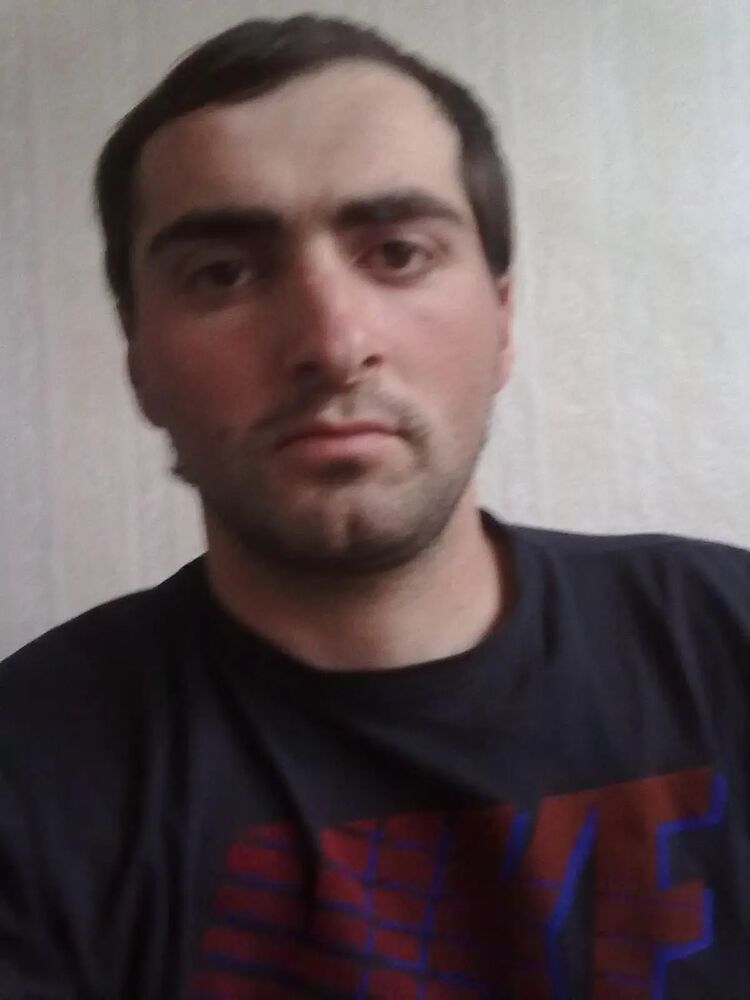  44246450  Ryslan, 36 ,    