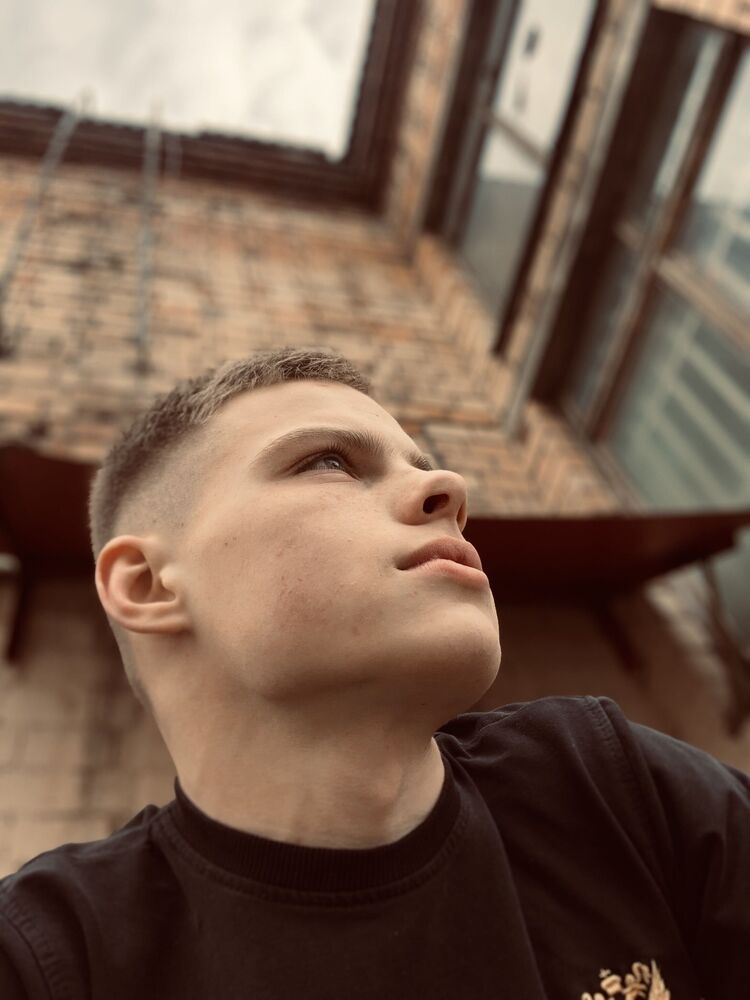 ���� 31740560 ����� Ѹ��, 21 ���, ���� ���������� � �����������