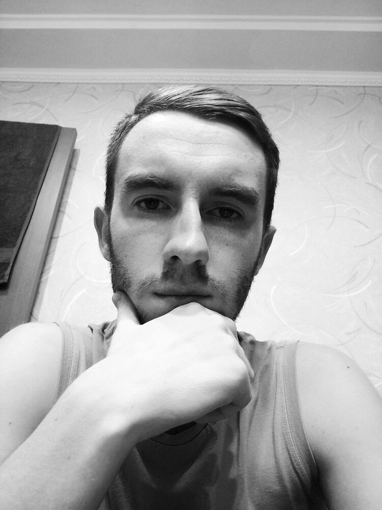  25525320  Sergei, 26 ,    